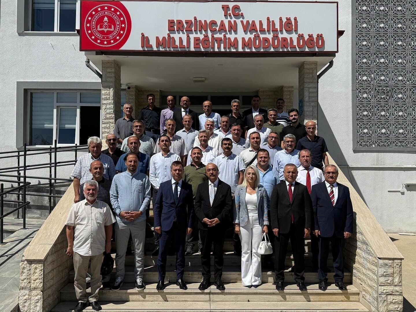 Erzincan'da ilkokul müdürleriyle yeni eğitim öğretim yılı toplantısı yapıldı