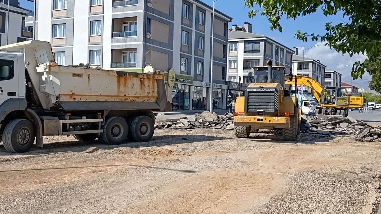 Kızılay Mahallesi'nde Asfalt Çilesi Bitiyor!