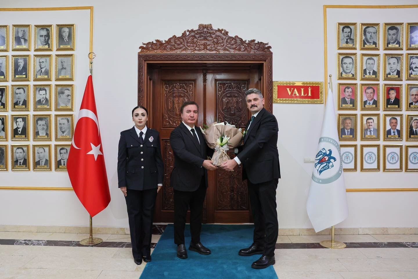 Vali Aydoğdu, Erzincan'ın yeni Emniyet Müdürü Doköz'ü kabul etti