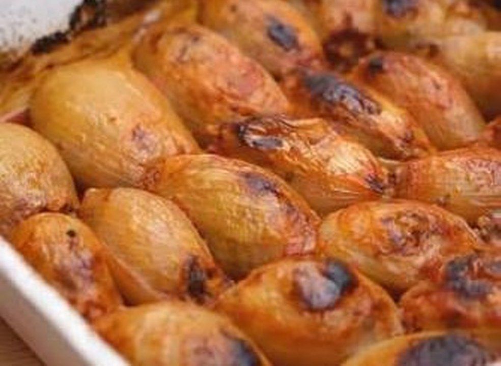 Firinda Etli Sogan Dolmasi Nasil Yapilir